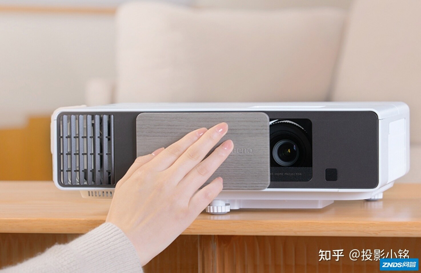 2022年家用家用投影仪推荐，哪个牌子好？哪款更适合你？极米/当 ...-39.jpg