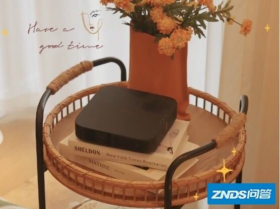 适合新年送礼的宝藏国货，极米NEW Z6X家用投影仪