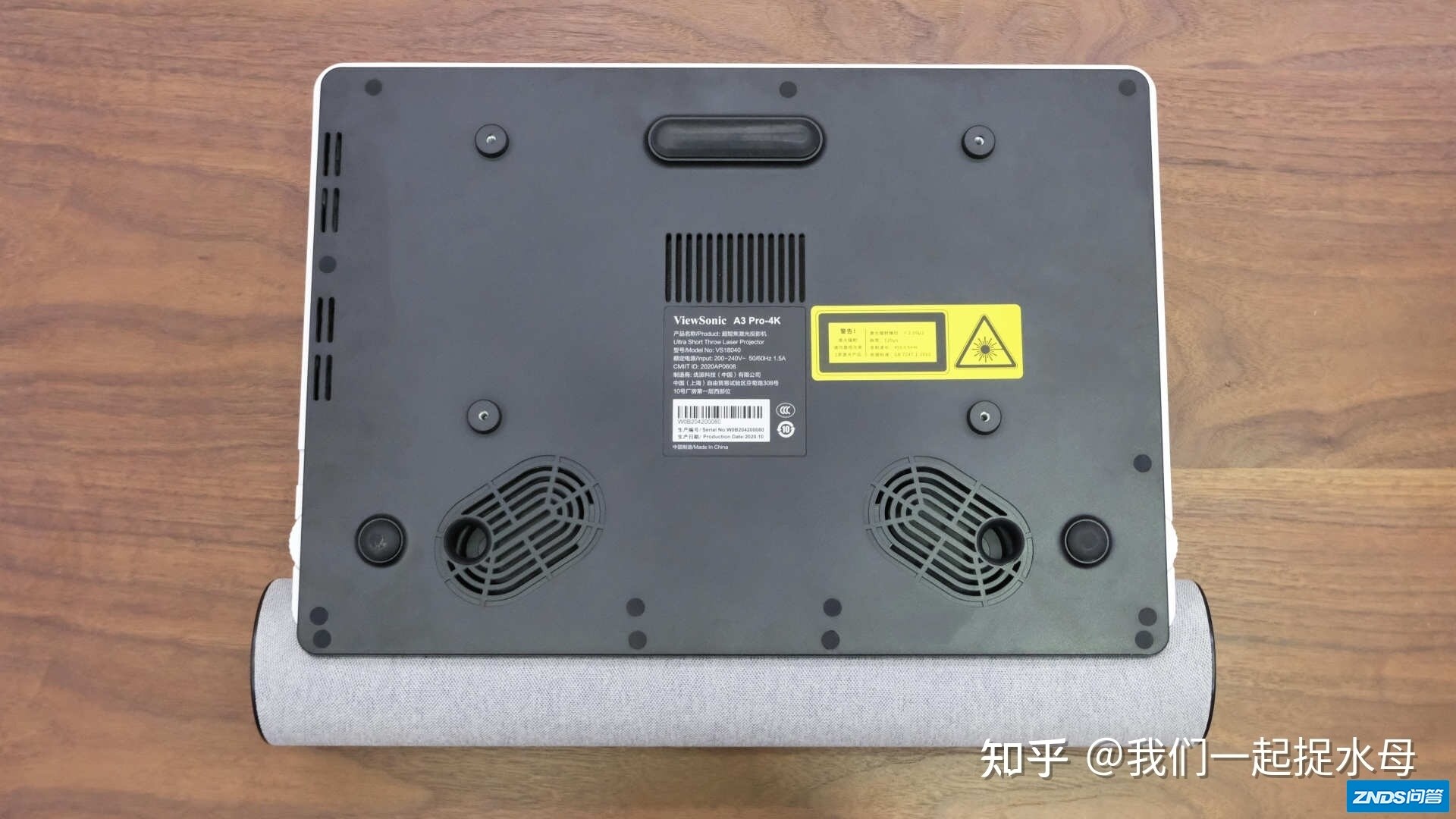 在家装个影片院，贴墙就能投的 优派BK8激光电视机-14.jpg