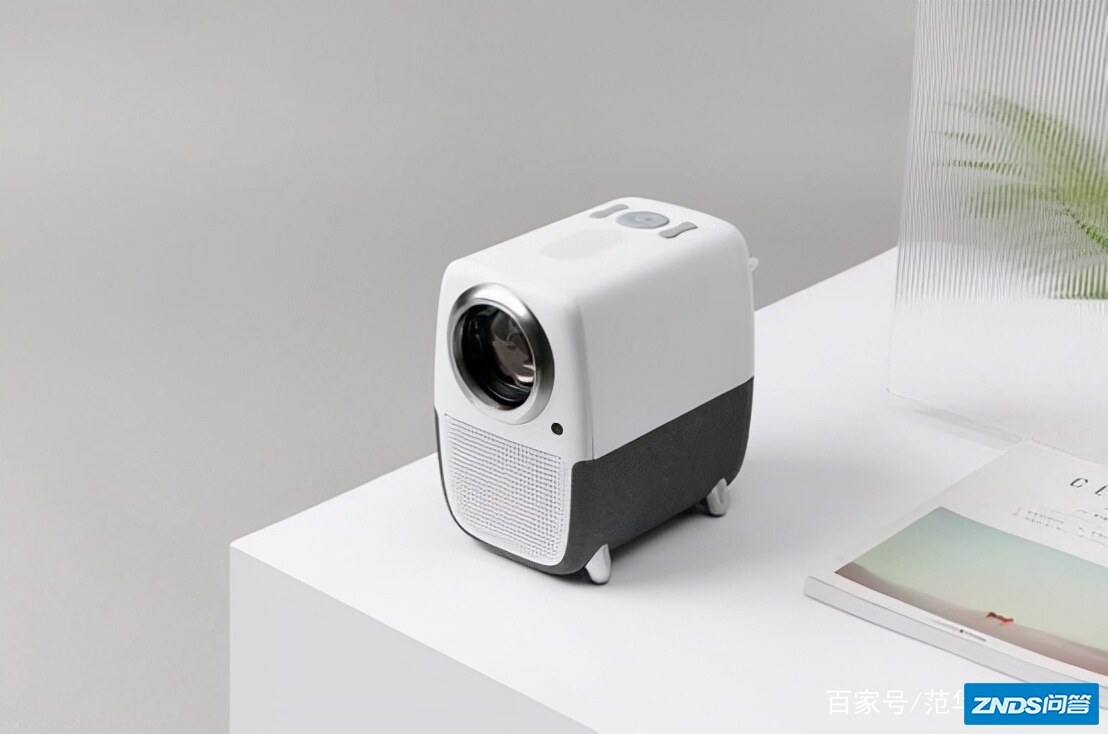 哪种投影仪性价比最高?投影仪该如何使用?