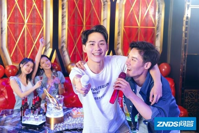 户外唱歌用什么音响好？