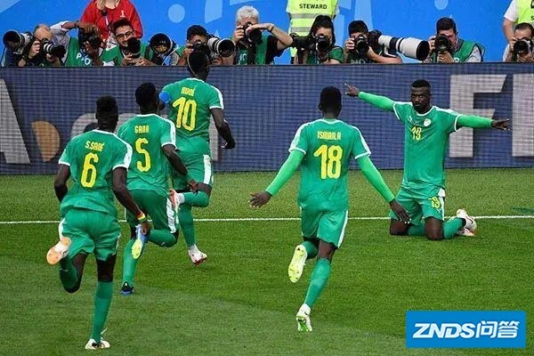 2022卡塔尔世界杯在11月举行,为什么选在冬天而不是夏天?
